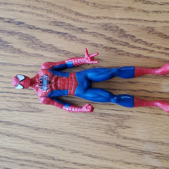 Spiderman Toy Figure - Picture 10 of 12